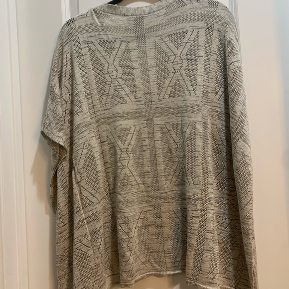 White House Black Market Beige Embellished Dolman Split VNeck Sweater Medium. - Picture 6 of 6